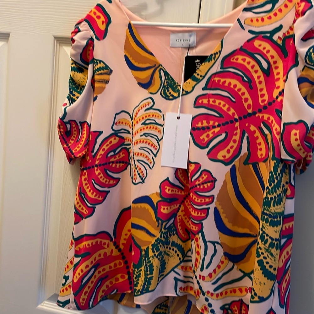 NWT Adrienne blouse. Size small.